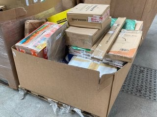 Lot 166  
            Marchington SR16 - Delivery or Collection 

                
PALLET OF ASSORTED ITEMS TO INCLUDE FLYMO 18V EASI BLOWVAC: LOCATION - A2 (KERBSI...