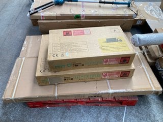 Lot 225  
            Marchington SR16 - Delivery or Collection 

                
PALLET OF ASSORTED FLAT PACK ITEMS TO INCLUDE OUTSUNNY PATIO METAL 6X6FT GARDEN S...
