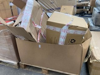 Lot 238  
            Marchington SR16 - Delivery or Collection 

                
PALLET OF ASSORTED ITEMS TO INCLUDE PLASTIC STORAGE TUBS IN WHITE: LOCATION - A7 ...