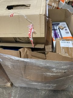 Lot 247  
            Marchington SR16 - Delivery or Collection 

                
PALLET OF ASSORTED HOUSEHOLD ITEMS TO INCLUDE HOOVER UPRIGHT VACUUM CLEANER BREEZ...