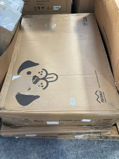 Lot 254  
            Marchington SR16 - Delivery or Collection 

                
PALLET OF ASSORTED PET ITEMS TO INCLUDE PAW HUT 2 IN 1 DOG BIKE TRAILER: LOCATION...