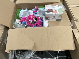 Lot 41  
            Marchington SR16 - Delivery or Collection 

                
PALLET OF ASSORTED PET ITEMS TO INCLUDE QTY OF WHIMZEES DAILY DENTAL TREATS - BBE...