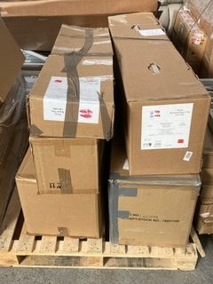 Lot 49  
            Marchington SR16 - Delivery or Collection 

                
PALLET OF ASSORTED JOHN LEWIS & PARTNERS CHRISTMAS TREES TO INCLUDE PRE LIT RICHM...