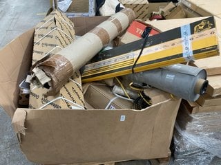 Lot 84  
            Marchington SR16 - Delivery or Collection 

                
PALLET OF ASSORTED ITEMS TO INCLUDE DEWALT DWS5022 GUIDE RAIL: LOCATION - B5 (KER...
