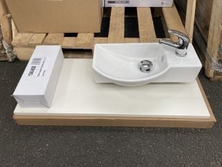 Lot 1008  
            Marchington SR19 - Delivery or Collection 

                
820 X 355MM WHITE COUNTERTOP WITH GREY SHELF SUPPORT BRACKETS & CERAMIC STH COUNT...