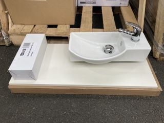 Lot 1009  
            Marchington SR19 - Delivery or Collection 

                
820 X 355MM WHITE COUNTERTOP WITH GREY SHELF SUPPORT BRACKETS & CERAMIC STH COUNT...