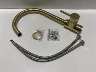 Lot 1048  
            Marchington SR19 - Delivery or Collection 

                
MONO KITCHEN SINK MIXER TAP IN BRUSHED BRASS WITH SWIVEL SPOUT - RRP £225: LOCATI...