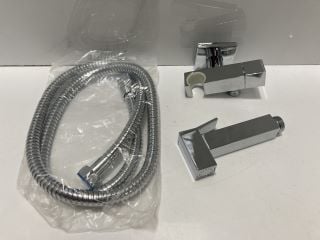 Lot 1074  
            Marchington SR19 - Delivery or Collection 

                
DOUCHE KIT IN CHROME - RRP £90: LOCATION - RACKING 3