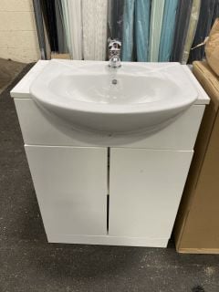 Lot 1146  
            Marchington SR19 - Delivery or Collection 

                
FLOOR STANDING 2 DOOR SEMI RECESSED SINK UNIT IN WHITE 610 X 480MM 1TH CERAMIC BA...