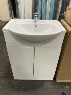 Lot 1149  
            Marchington SR19 - Delivery or Collection 

                
FLOOR STANDING 2 DOOR SEMI RECESSED SINK UNIT IN WHITE 610 X 480MM 1TH CERAMIC BA...