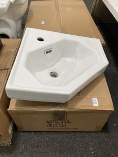 Lot 1162  
            Marchington SR19 - Collection 

                
(COLLECTION ONLY) 420MM 1TH CORNER BASIN - RRP £115: LOCATION - A6