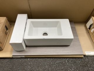 Lot 1169  
            Marchington SR19 - Collection 

                
(COLLECTION ONLY) 605 X 390MM COUNTERTOP WITH SHELF SUPPORT BRACKETS IN BROWN GRE...