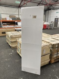 Lot 1196  
            Marchington SR19 - Delivery or Collection 

                
SOLID BLUE 1800 X 560MM BATH SIDE PANEL: LOCATION - A1