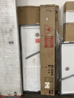 Lot 1200  
            Marchington SR19 - Collection 

                
(COLLECTION ONLY) CLEAR GLASS BRUSHED GOLD FRAMED 900 X 1950MM WET ROOM PANEL WIT...