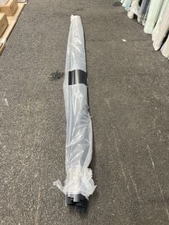 Lot 1251  
            Marchington SR19 - Collection 

                
(COLLECTION ONLY) QTY OF LUSTRO LITE TRIMS IN BLACK - RRP £1100: LOCATION - A5