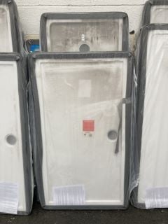 Lot 1289  
            Marchington SR19 - Collection 

                
(COLLECTION ONLY) QTY OF ASSORTED PEARLSTONE SHOWER TRAYS TO INCLUDE 1400 X 800MM...