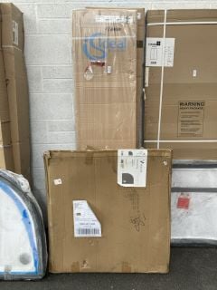 Lot 1310  
            Marchington SR19 - Collection 

                
(COLLECTION ONLY) CLEAR GLASS SILVER FRAMED 900 X 1900MM BIFOLD SHOWER DOOR WITH ...
