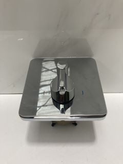 Lot 1316  
            Marchington SR19 - Delivery or Collection 

                
VITRA SUIT #A42290 BUILT IN SHOWER MIXER - RRP £289: LOCATION - RACKING 4