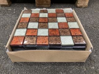 Lot 307  
            Marchington SR19 - Collection 

                
(COLLECTION ONLY) 1 BOX = 11 SHEETS OF 1M2 SQUARE COPPER BRONZE SILVER MIXED TILE...