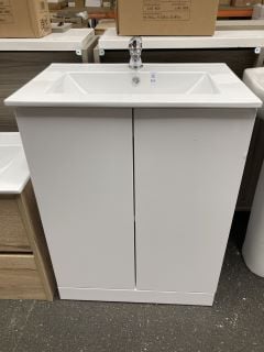 Lot 363  
            Marchington SR19 - Collection 

                
(COLLECTION ONLY) FLOOR STANDING 2 DOOR SINK UNIT IN WHITE WITH A 610 X 400MM 1TH...