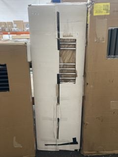 Lot 474  
            Marchington SR19 - Delivery or Collection 

                
CHROME STRAIGHT TUBED HEATED TOWEL RADIATOR 1800 X 600MM - RRP £525: LOCATION - R...