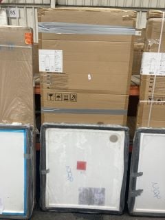 Lot 482  
            Marchington SR19 - Collection 

                
(COLLECTION ONLY) CLEAR GLASS SILVER FRAMED 900 X 2000MM SHOWER SIDE PANEL WITH A...