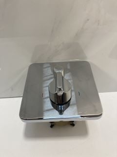 Lot 561  
            Marchington SR19 - Delivery or Collection 

                
VITRA SUIT #A42290 BUILT IN SHOWER MIXER - RRP £289: LOCATION - RACKING 1