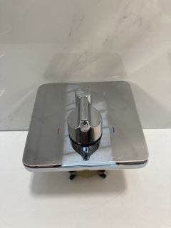 Lot 563  
            Marchington SR19 - Delivery or Collection 

                
VITRA SUIT #A42290 BUILT IN SHOWER MIXER - RRP £289: LOCATION - RACKING 1