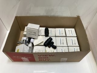 Lot 656  
            Marchington SR19 - Delivery or Collection 

                
QTY OF ASSORTED RADIATOR VALVES TO INCLUDE CHROME TRV VALVES WITH LOCK SHIELDS - ...