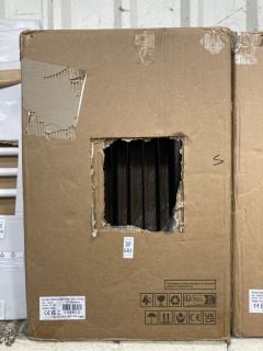 Lot 683  
            Marchington SR19 - Delivery or Collection 

                
2000W BLACK OIL FILLED ELECTRIC HEATER 455 X 620MM - RRP £149: LOCATION - B2