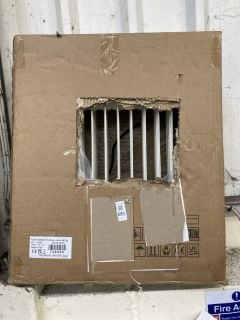 Lot 685  
            Marchington SR19 - Delivery or Collection 

                
2500W WHITE OIL FILLED HEATER 490 X 540MM - RRP £159: LOCATION - B2