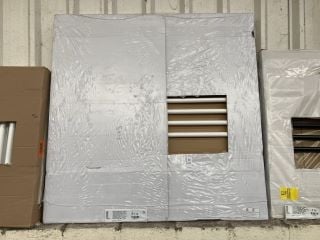 Lot 693  
            Marchington SR19 - Delivery or Collection 

                
WHITE STRAIGHT TUBED HEATED TOWEL RADIATOR 1000 X 1000MM - RRP £420: LOCATION - B3
