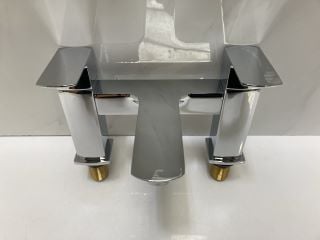 Lot 736  
            Marchington SR19 - Delivery or Collection 

                
DECK MOUNTED BATH FILLER IN CHROME - RRP £285: LOCATION - RACKING 3