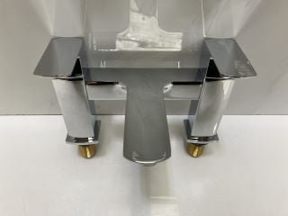 Lot 739  
            Marchington SR19 - Delivery or Collection 

                
DECK MOUNTED BATH FILLER IN CHROME - RRP £285: LOCATION - RACKING 3