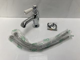 Lot 767  
            Marchington SR19 - Delivery or Collection 

                
TRADITIONAL LEVER ACTION MONO BASIN MIXER TAP IN CHROME - RRP £245: LOCATION - RA...