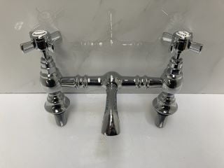 Lot 795  
            Marchington SR19 - Delivery or Collection 

                
TRADITIONAL BRIDGE STYLE BASIN MIXER IN CHROME - RRP £205: LOCATION - RACKING 3