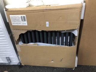 Lot 885  
            Marchington SR19 - Delivery or Collection 

                
TRADITIONAL HORIZONTAL 3 COLUMN CAST IRON STYLE RADIATOR IN ANTHRACITE 605 X 600M...