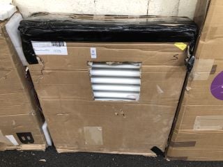 Lot 905  
            Marchington SR19 - Delivery or Collection 

                
TRADITIONAL HORIZONTAL 3 COLUMN CAST IRON STYLE RADIATOR IN WHITE 785 X 600MM - R...