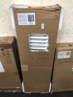 Lot 915  
            Marchington SR19 - Delivery or Collection 

                
TRADITIONAL HORIZONTAL 2 COLUMN CAST IRON STYLE RADIATOR IN WHITE 1190 X 300MM - ...