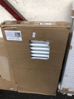 Lot 923  
            Marchington SR19 - Delivery or Collection 

                
TRADITIONAL HORIZONTAL 3 COLUMN CAST IRON STYLE RADIATOR IN WHITE 1010 X 500MM - ...