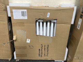 Lot 935  
            Marchington SR19 - Delivery or Collection 

                
TRADITIONAL HORIZONTAL 2 COLUMN CAST IRON STYLE RADIATOR IN WHITE 605 X 600MM - R...