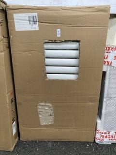 Lot 939  
            Marchington SR19 - Delivery or Collection 

                
WHITE HORIZONTAL SINGLE OVAL TUBED RADIATOR 1003 X 600MM - RRP £405: LOCATION - B6