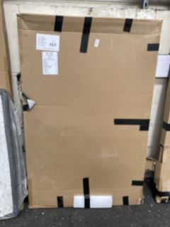 Lot 949  
            Marchington SR19 - Collection 

                
(COLLECTION ONLY) CLEAR GLASS BLACK FRAMED BOX 1 ONLY 1700 X 1400MM SLIDING BATH ...