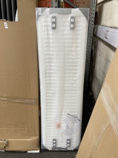 Lot 955  
            Marchington SR19 - Delivery or Collection 

                
MILANO TRIPLE COMPACT RADIATOR 1400 X 400MM - RRP £425: LOCATION - B8