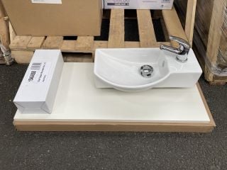 Lot 999  
            Marchington SR19 - Collection 

                
(COLLECTION ONLY) 820 X 355MM WHITE COUNTERTOP WITH GREY SHELF SUPPORT BRACKETS &...