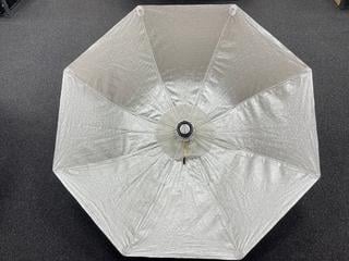 Lot 144  
            Marchington - Delivery or Collection 

                
ELINCHROM ROTALUX 74" OCTA SOFTBOX STUDIO LIGHTING EQUIPMENT. (WITH CARRY CASE) [...