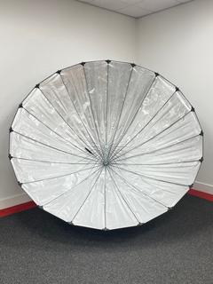 Lot 44  
            Marchington - Delivery or Collection 

                
PROFOTO GIANT REFLECTOR 240 STUDIO LIGHTING EQUIPMENT. (WITH CARRY CASE, APPROX R...
