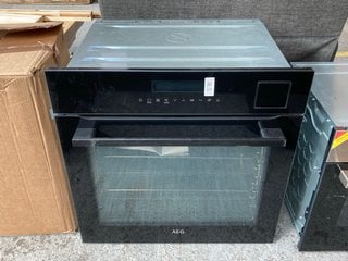 Lot 127  
            Marchington SR11 - Delivery or Collection 

                
AEG BUILT IN SINGLE ELECTRIC OVEN: MODEL BSE792320B - ORIGINAL RRP £1150: LOCATIO...
