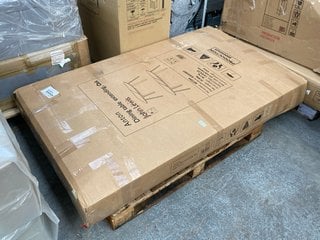 Lot 12  
            Marchington SR11 - Delivery or Collection 
                
JOHN LEWIS & PARTNERS ANTON 6-8 SEATER EXTENDABLE DINING TABLE IN OAK - ORIGINAL ...