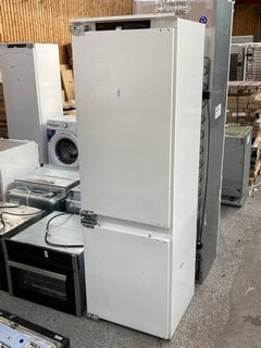 Lot 136  
            Marchington SR11 - Delivery or Collection 

                
AEG INTEGRATED FRIDGE FREEZER: MODEL SCE8182VNC - ORIGINAL RRP £899: LOCATION - D2